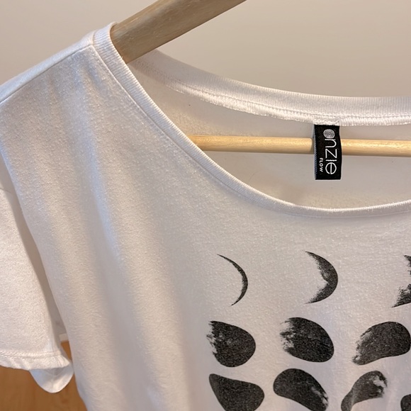 Little white moon phase t - Picture 3 of 3